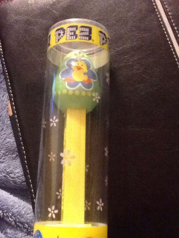 Green Easter Egg W/Duck Print - Easter pez collectible - Main Image 2
