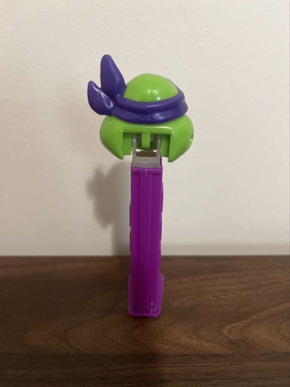 Teenage MNT Donatello Smiling - Nickelodeon - Teenage Mutant Ninja Turtles pez collectible - Main Image 2