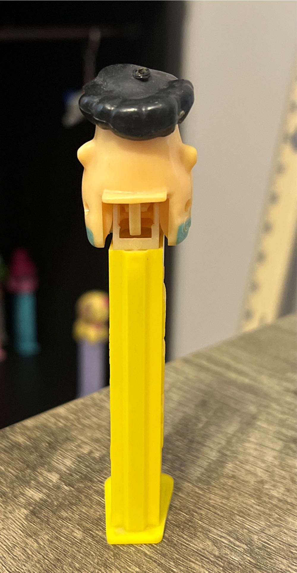 Flintstones - Fred Flintstone - Flintstones pez collectible - Main Image 3