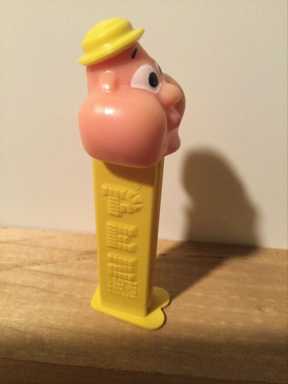 Bubbleman (yellow) - BUBBLEMAN pez collectible - Main Image 3