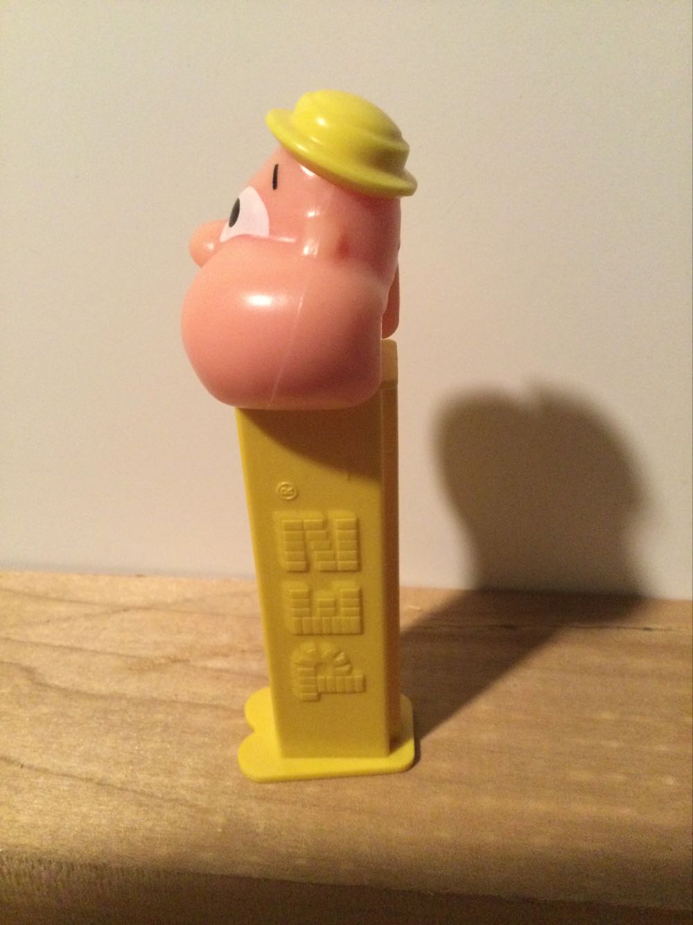 Bubbleman (yellow) - BUBBLEMAN pez collectible - Main Image 4