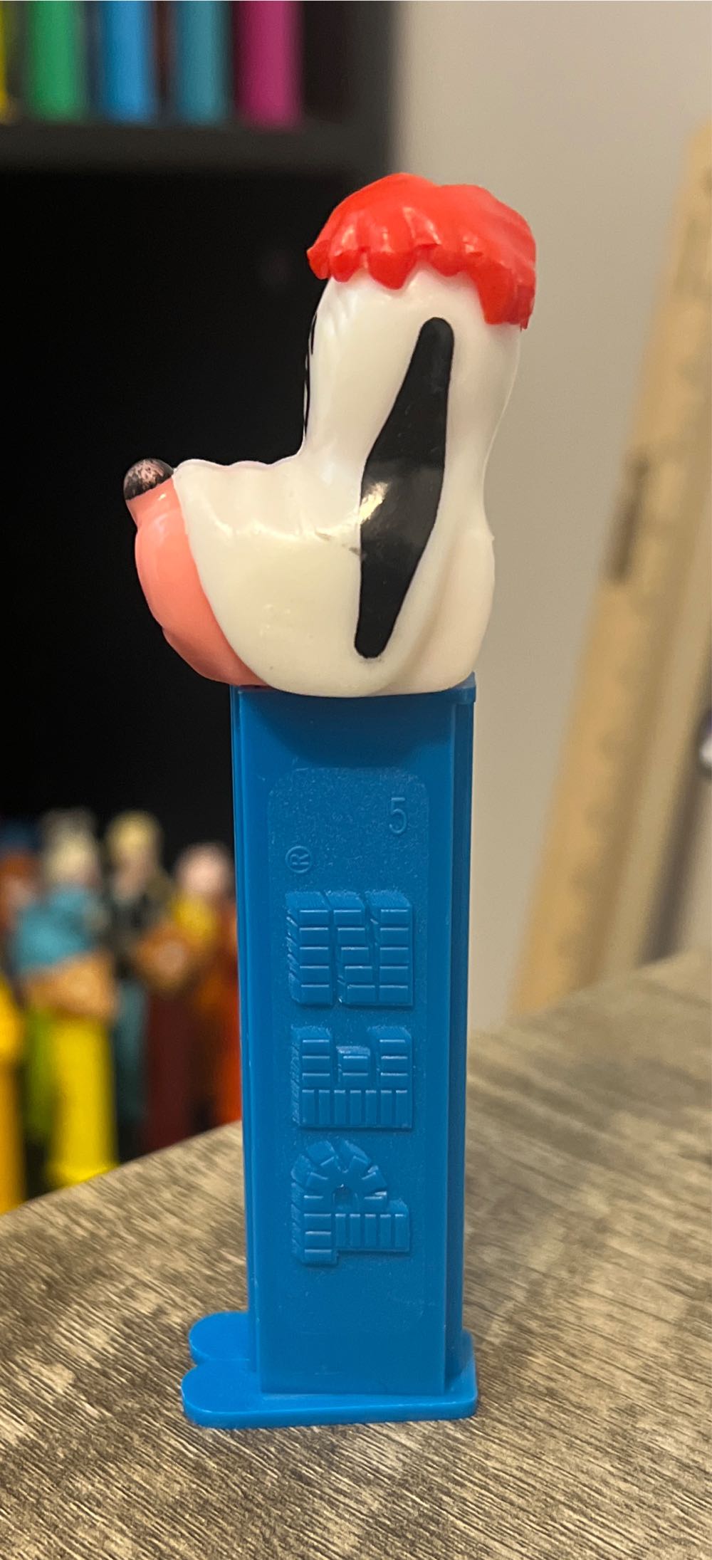 Droopy Dog B (Ivory Head) - MGM pez collectible - Main Image 4