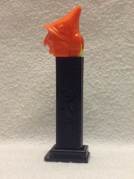 Witch - Halloween pez collectible - Main Image 2
