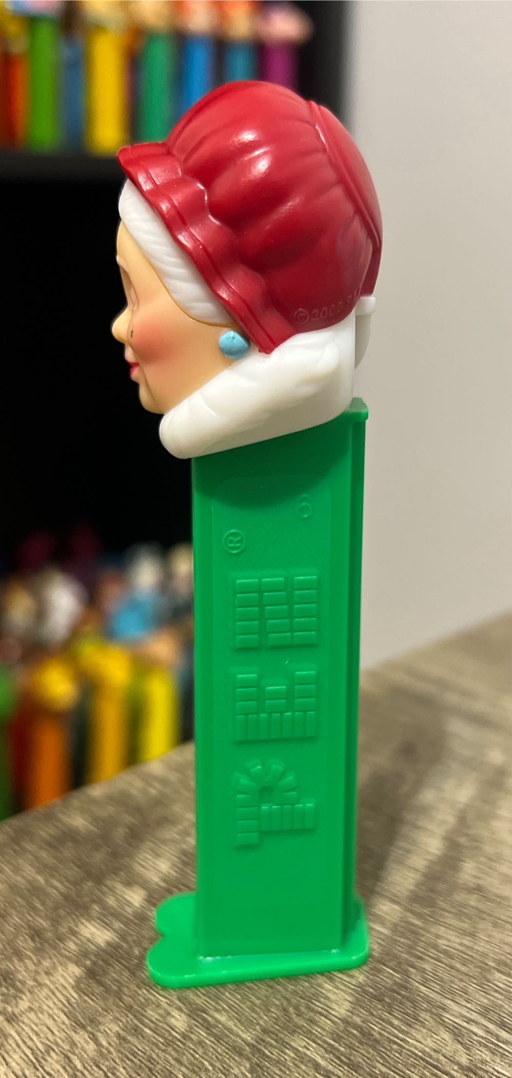Mrs. Claus - Christmas pez collectible - Main Image 4