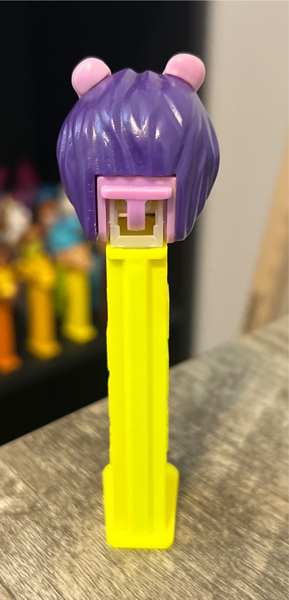Lion (Lavender Face) - Safari Animals pez collectible - Main Image 3
