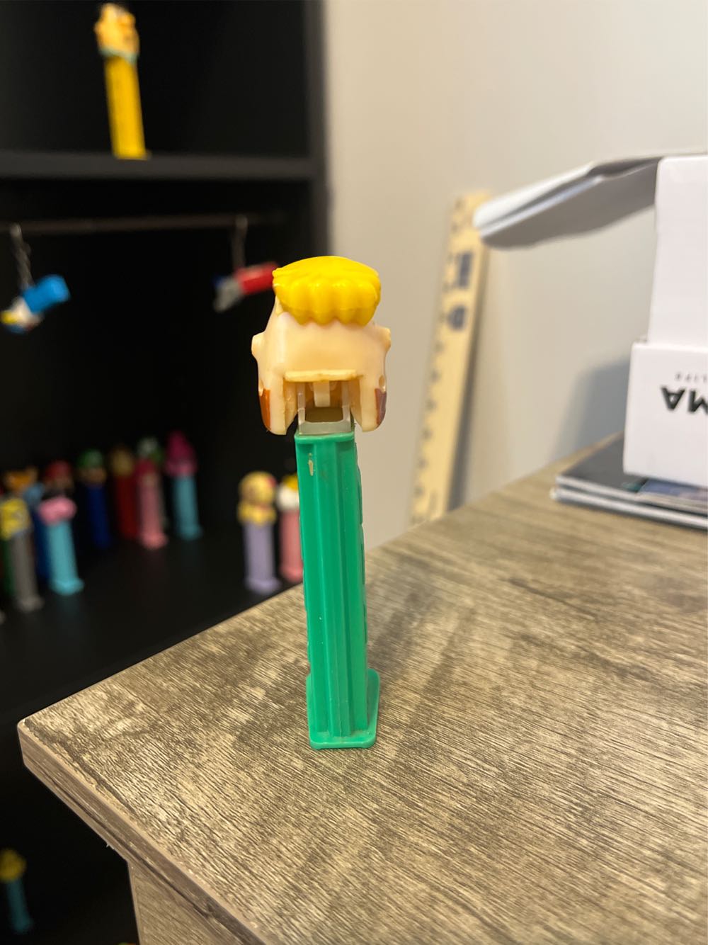 Barney Rubble - The Flintstones pez collectible - Main Image 4