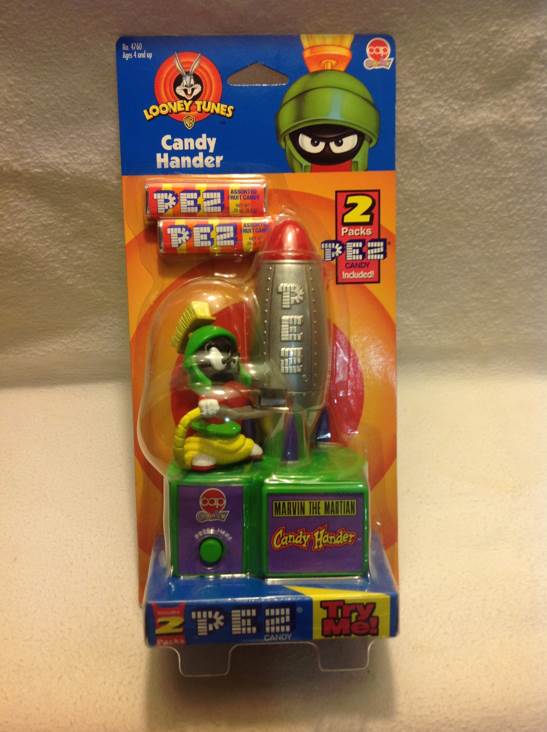 Trucks - Series D R4 Cab - Green With Red Cab