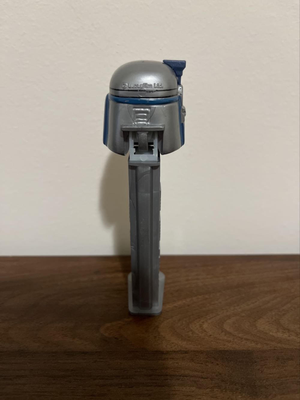 Jango Fett - Disney - Star Wars pez collectible - Main Image 2