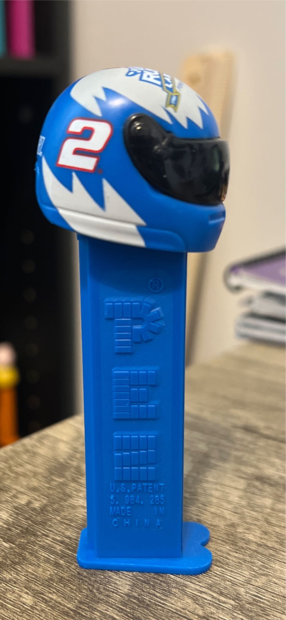 Rusty Wallace #2 - Penske Racing - Nascar Helmet pez collectible - Main Image 2