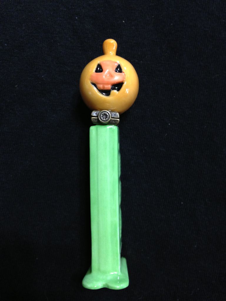 Halloween Pumpkin - Porcelain Replica pez collectible - Main Image 2