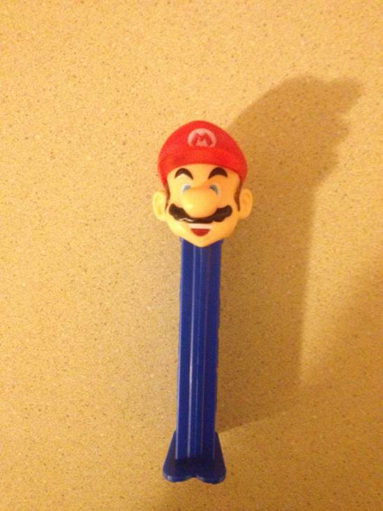Mario - Super Mario Bros. pez collectible - Main Image 2