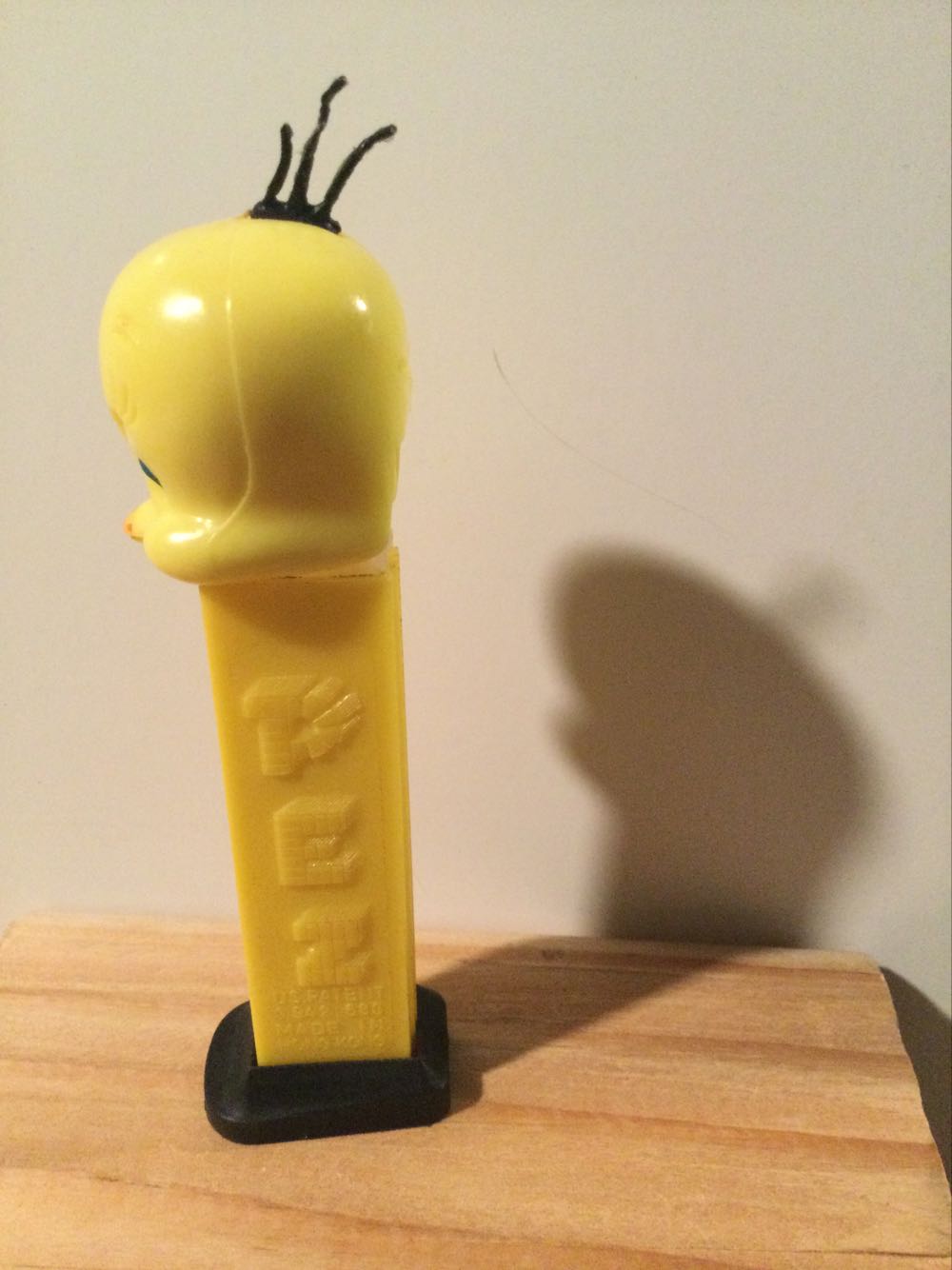 Looney Tunes - Tweety Bird (no feet) - Looney Toons pez collectible - Main Image 2