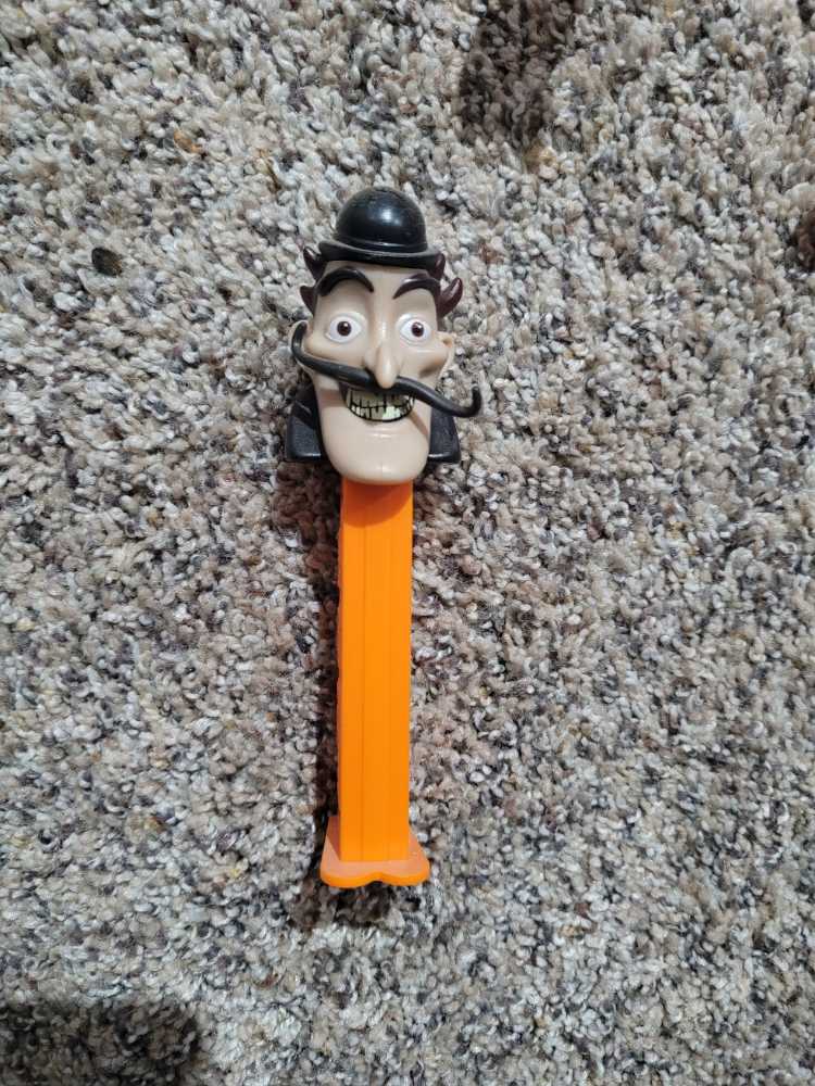 Bowler Hat Guy - Meet the Robinsons pez collectible - Main Image 3