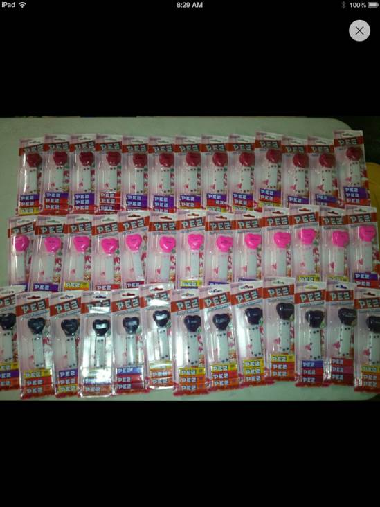 Valentine Heart - Valentine’s Day pez collectible - Main Image 1