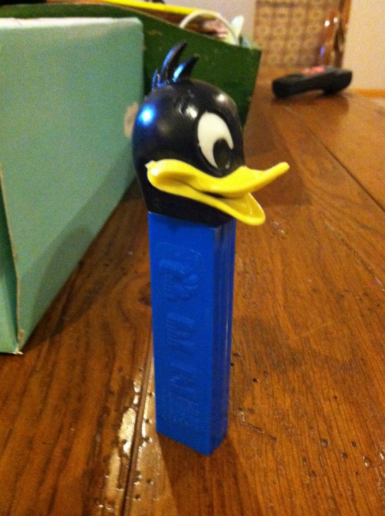 Looney Tunes - Daffy Duck A - Looney Tunes - Daffy Duck pez collectible - Main Image 2