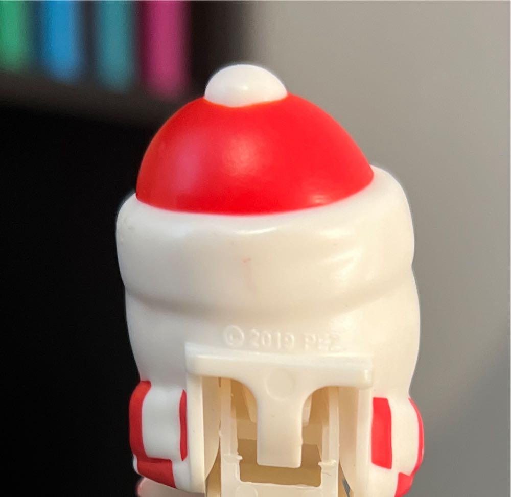 Snowman E - Christmas pez collectible - Main Image 4