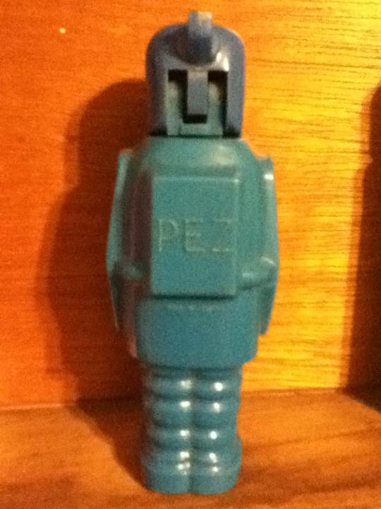 Full Body Robot  pez collectible - Main Image 2