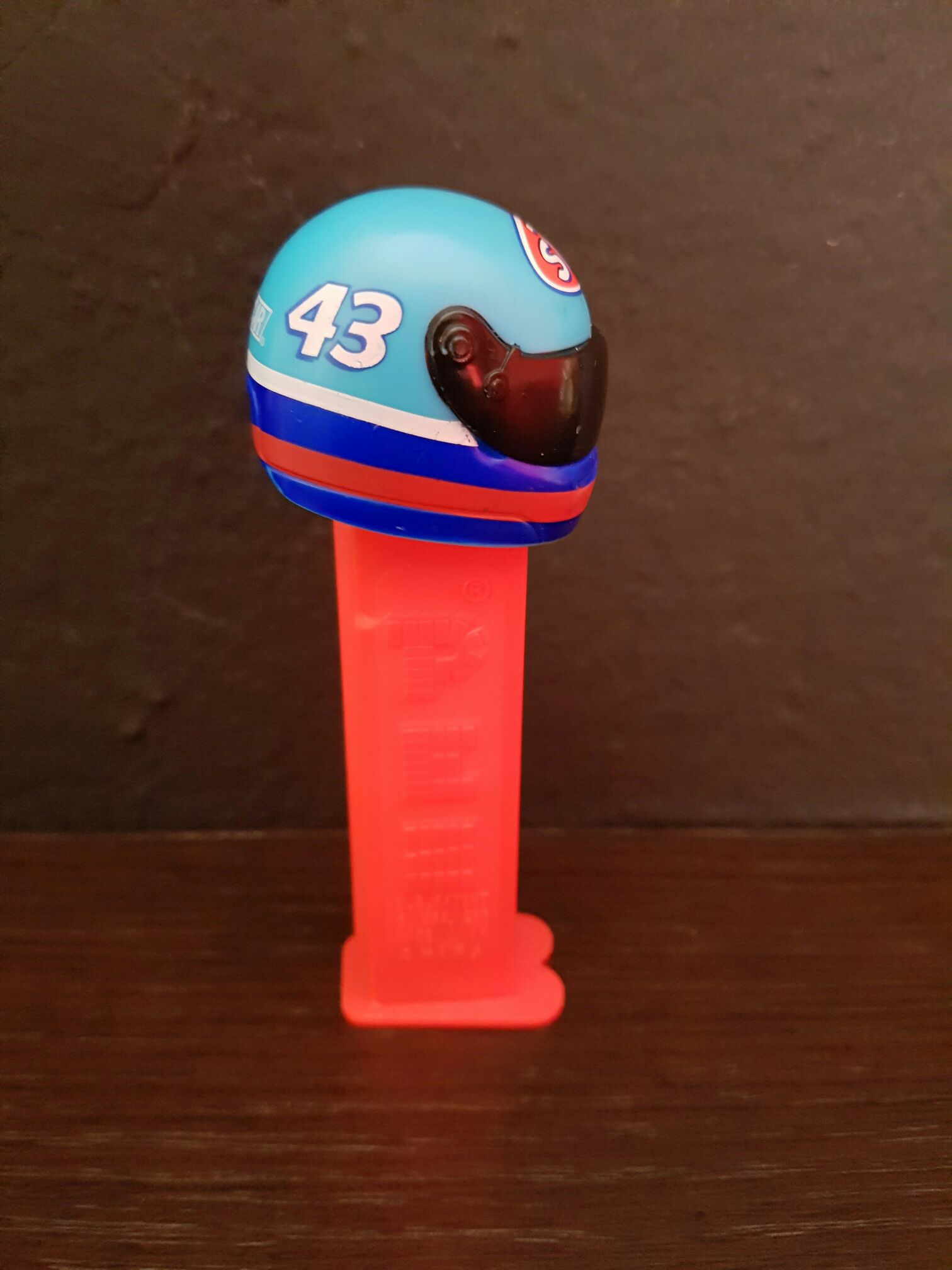 Nascar #43 Richard Petty - Nascar pez collectible - Main Image 2