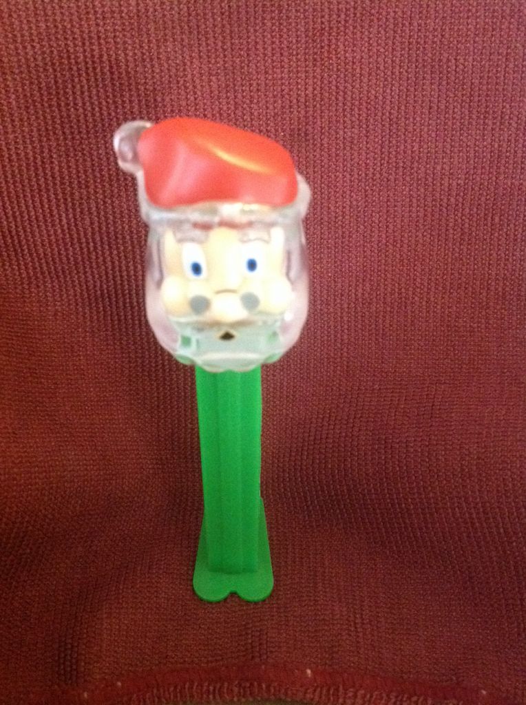 Christmas - Crystal Santa - Christmas pez collectible - Main Image 2