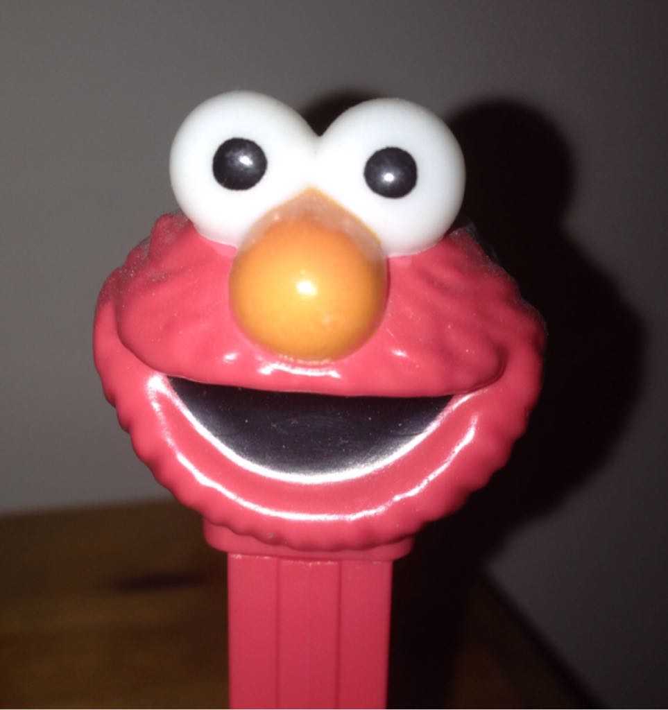 Elmo - Sesame Street pez collectible - Main Image 2