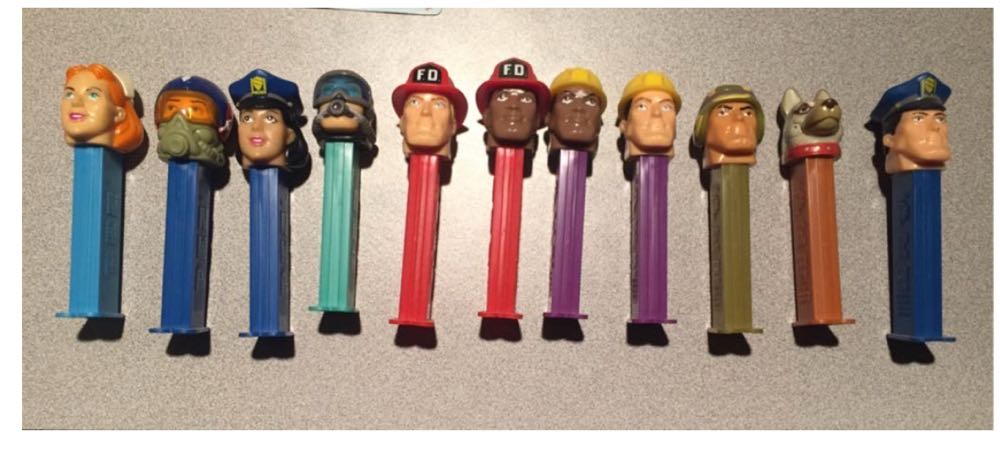 Emergency Heroes Jet Pilot - Emergency Heroes pez collectible - Main Image 3