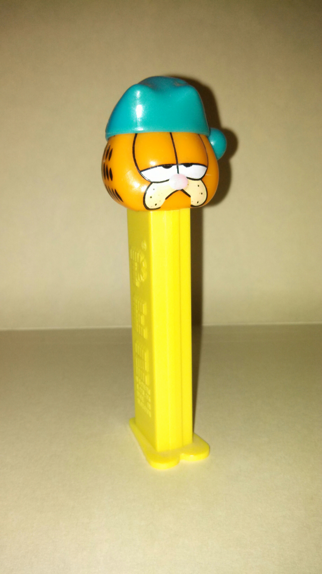 Garfield - Garfield Lazy - Garfield pez collectible - Main Image 1