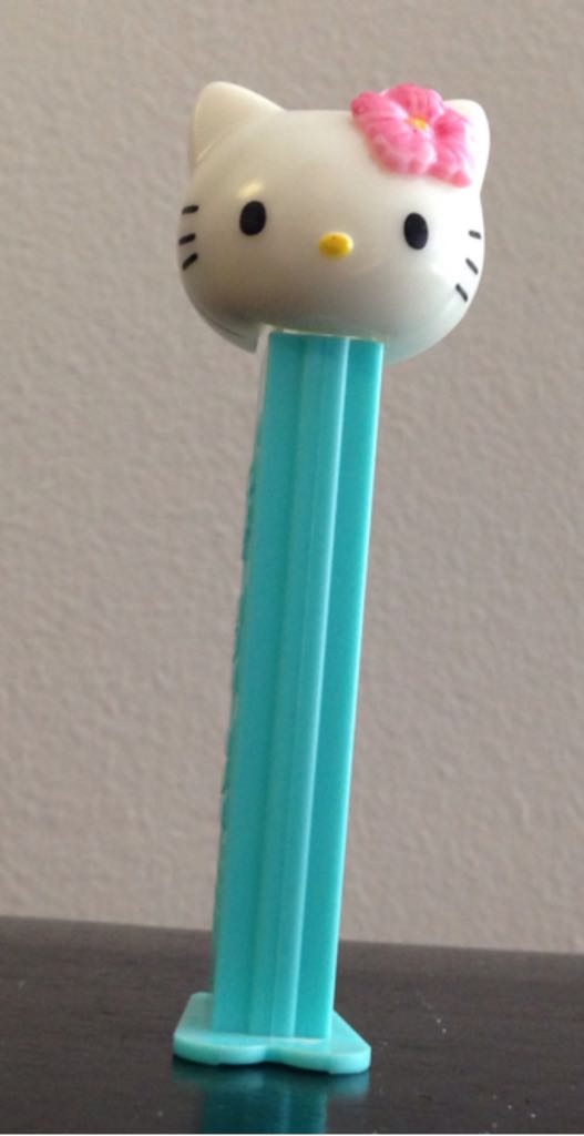 Hawaii Kitty - Hello Kitty pez collectible - Main Image 2