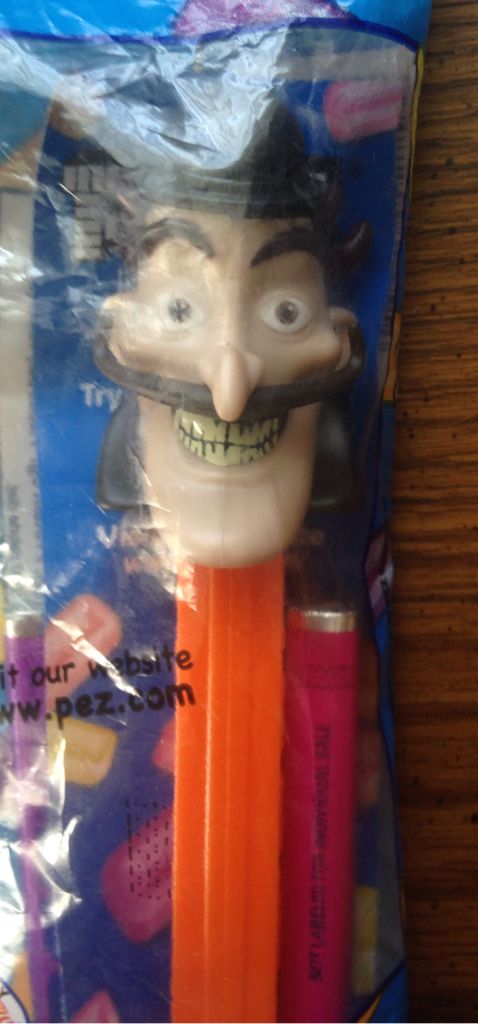 Bowler Hat Guy (2) - Meet The Robinsons (complete) pez collectible - Main Image 2