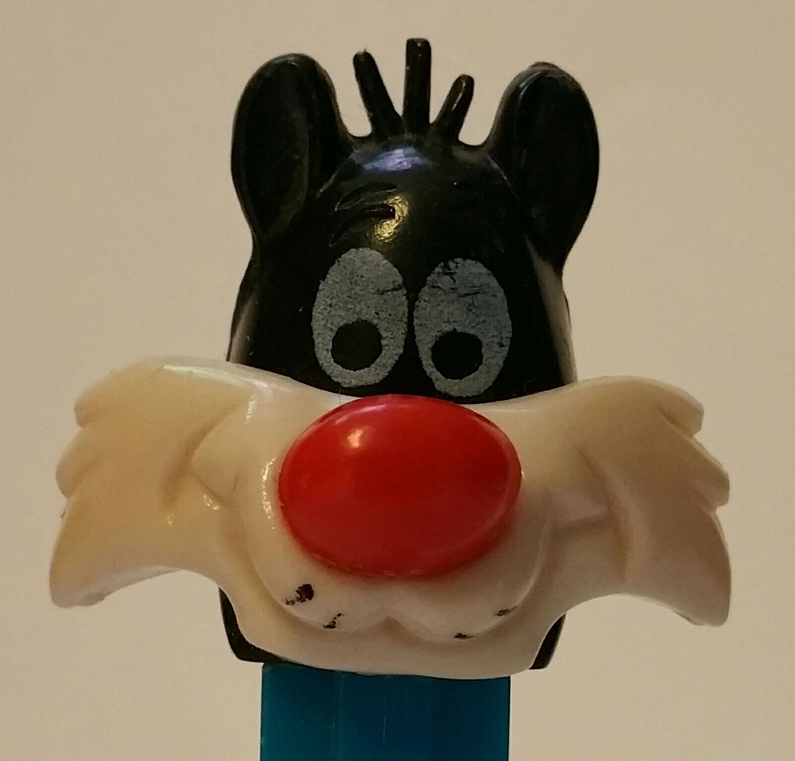 Warner Bros - Sylvester (B) - Warner Brothers pez collectible - Main Image 2