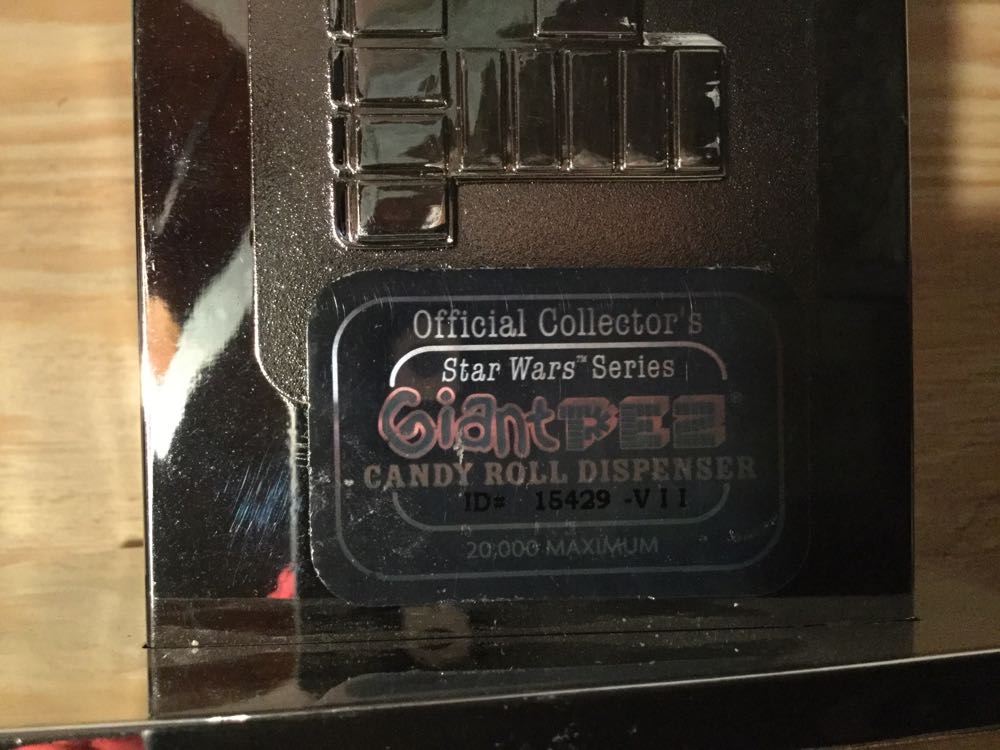 Giant Darth Vader Silver - Giant pez collectible - Main Image 3