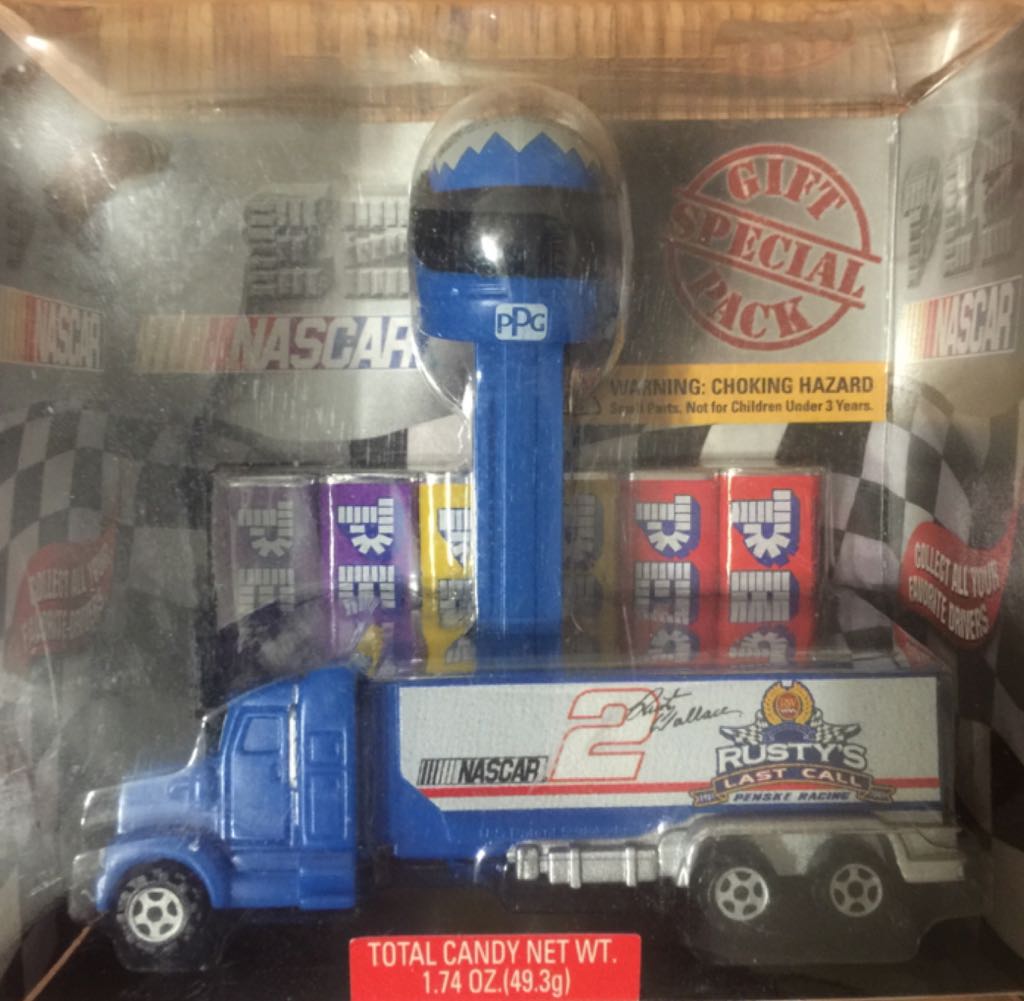Truck/Helmet #2 - Nascar pez collectible - Main Image 2