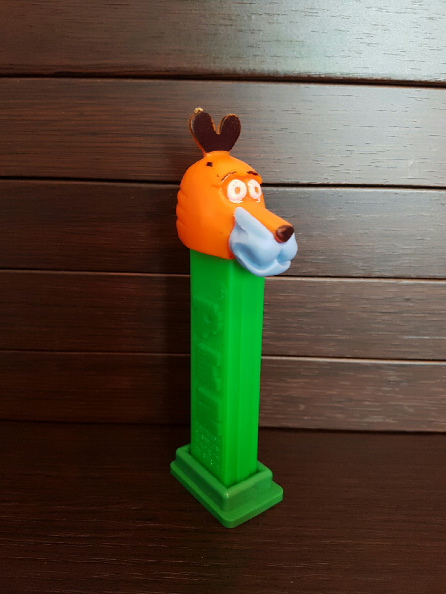 Looney Tunes - Cool Cat  pez collectible - Main Image 2