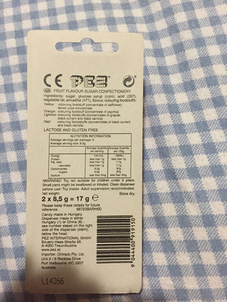 Barbie: With Necklace - Barbie pez collectible - Main Image 2