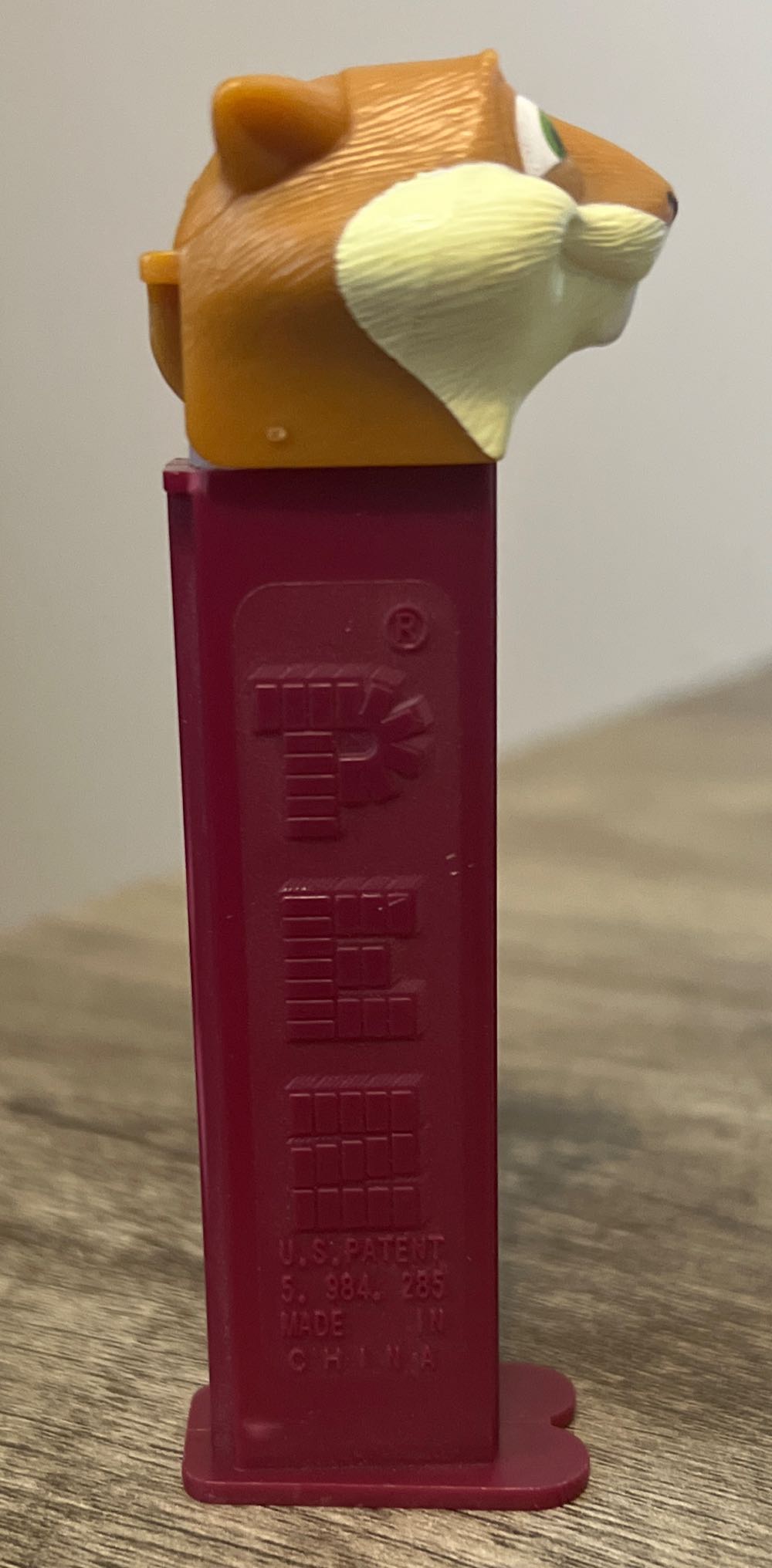 Hammy The Squirrel - Over The Hedge pez collectible - Main Image 2