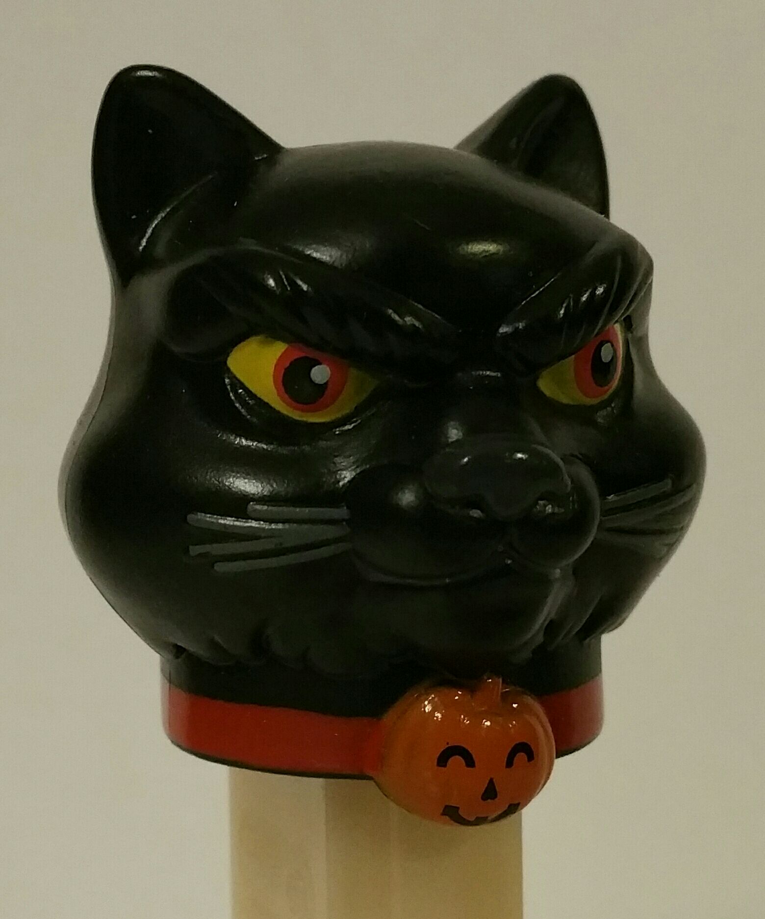 Black Cat - Halloween pez collectible - Main Image 2