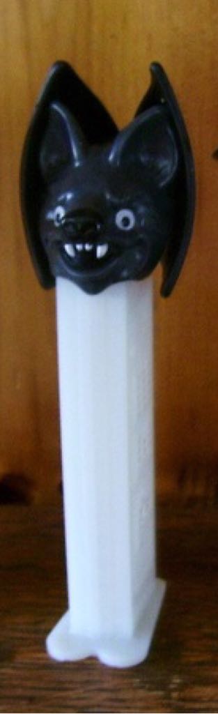 Bat - A - Halloween pez collectible - Main Image 2