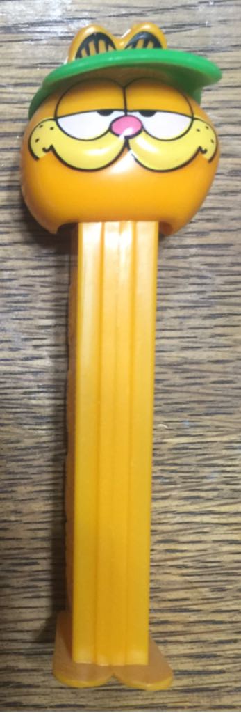 Garfield With Visor (3) - Garfield S1 (complete) pez collectible - Main Image 2