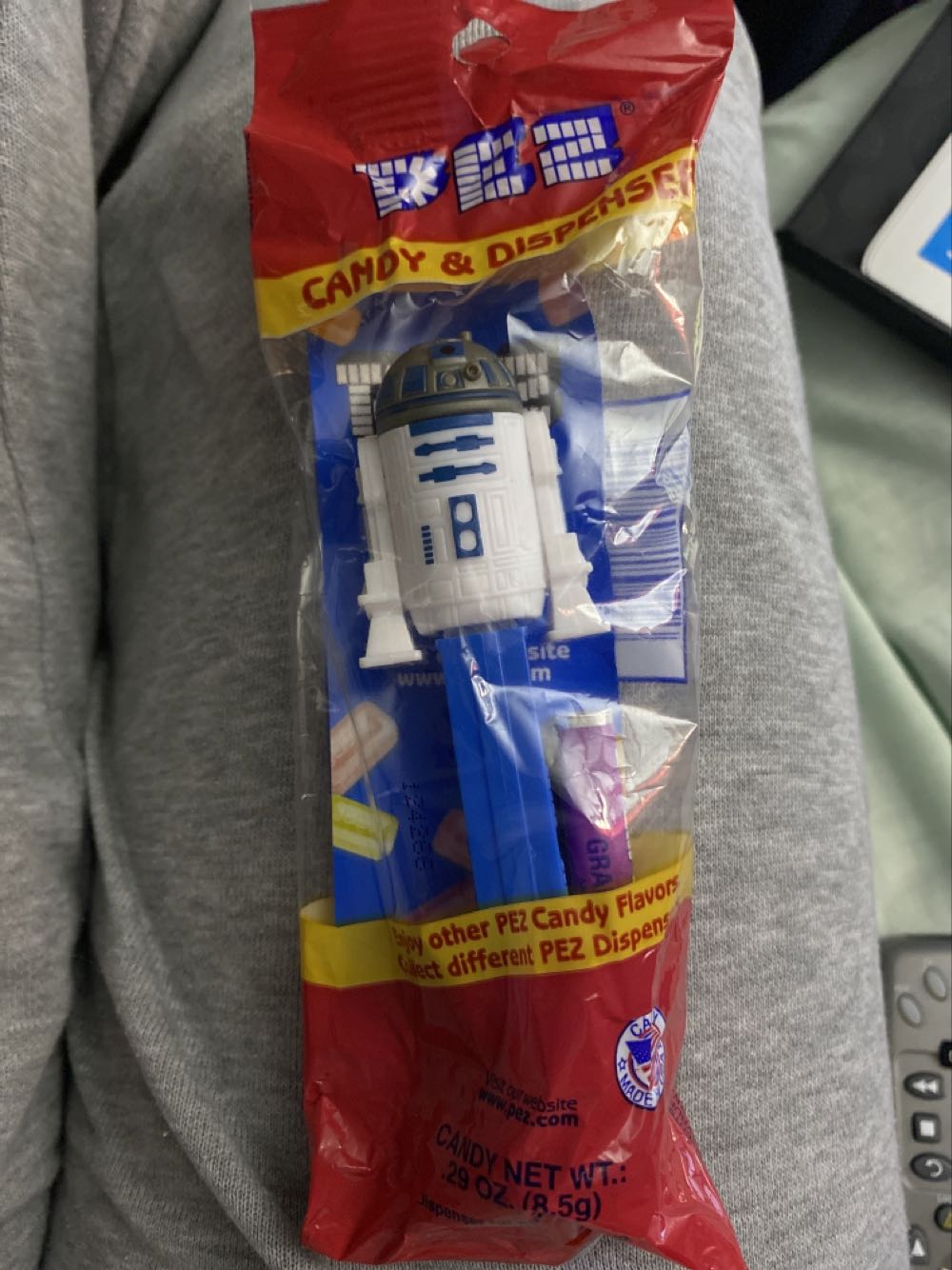 R2-D2 A - Star Wars pez collectible - Main Image 2