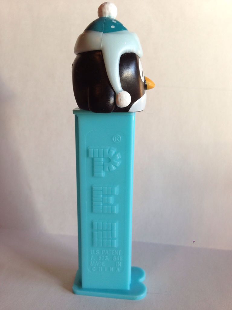 Peguin - Christmas pez collectible - Main Image 2
