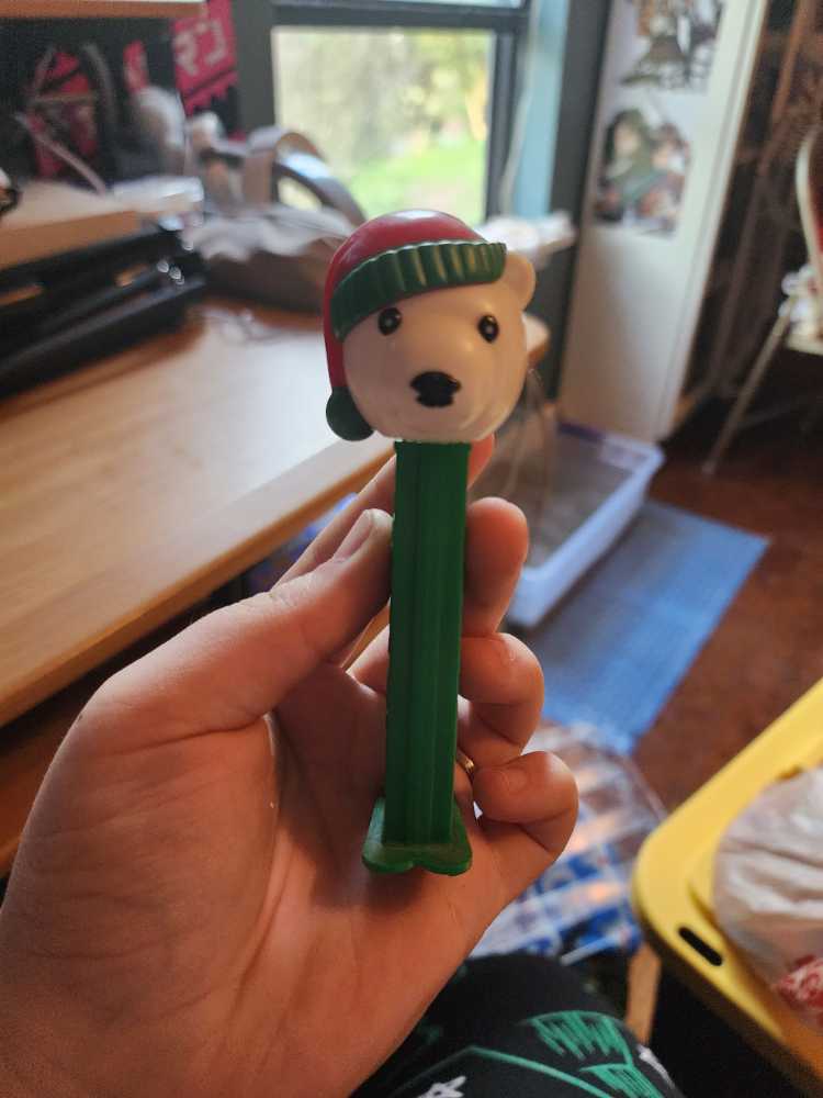 Polar Bear - Christmas pez collectible - Main Image 2