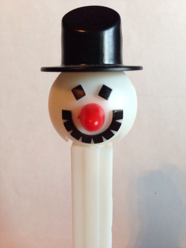 Snowman C RF - Christmas pez collectible - Main Image 1
