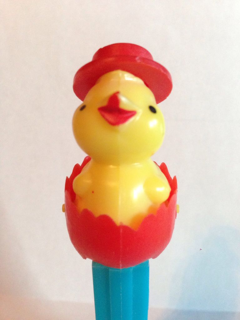 Chick With Hat E