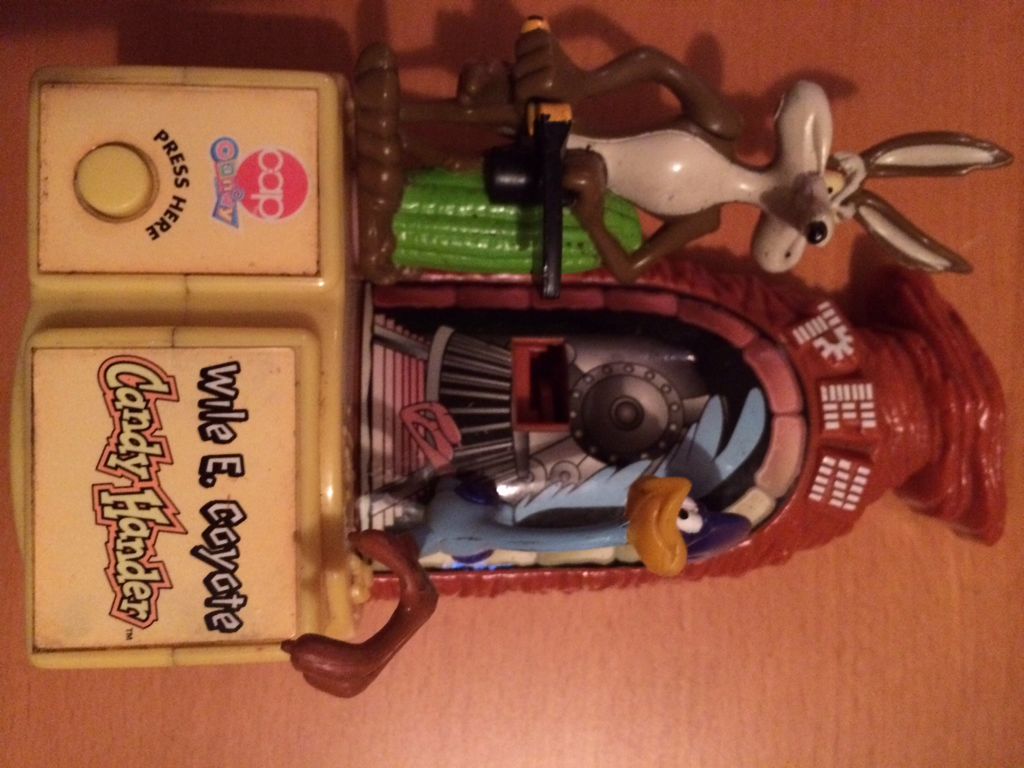 Looney Toons Wile  pez collectible - Main Image 1
