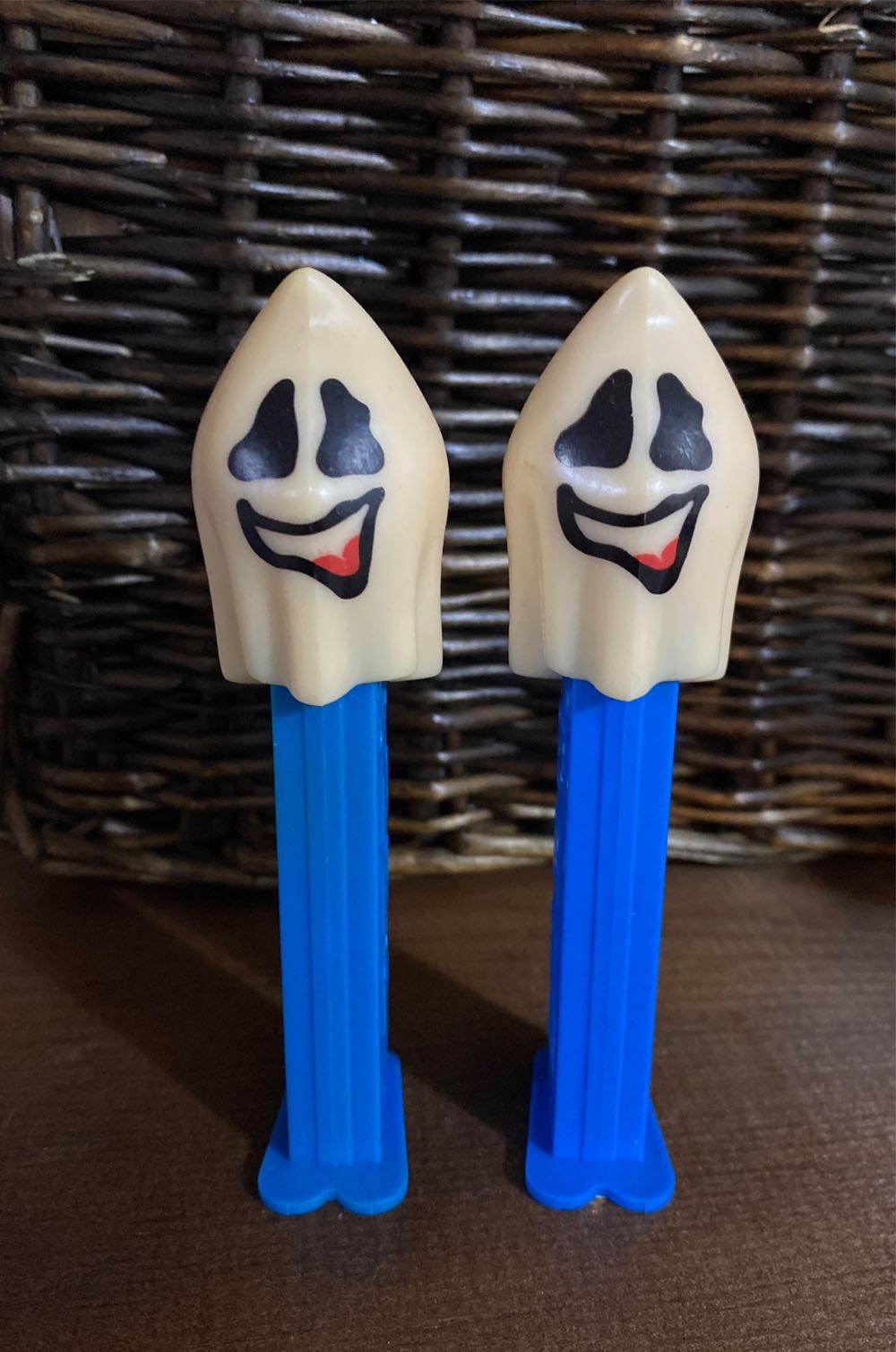 Halloween - Naughty Neil - Halloween pez collectible - Main Image 2