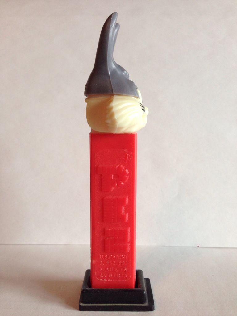 Bugs Bunny A - Looney Toons pez collectible - Main Image 2