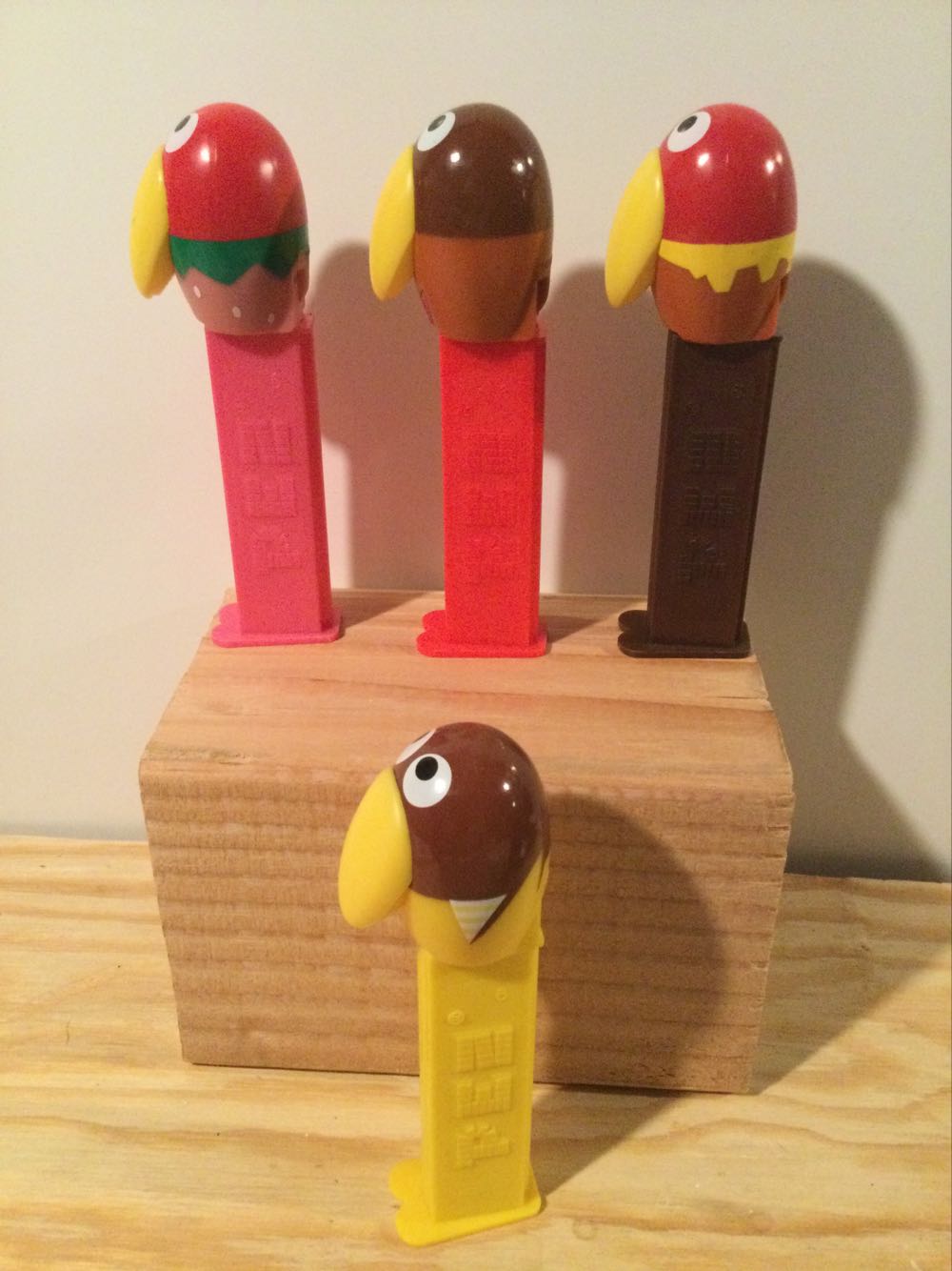 Kyoro-Chan - Peanut  - Advertising & Marketing pez collectible - Main Image 4