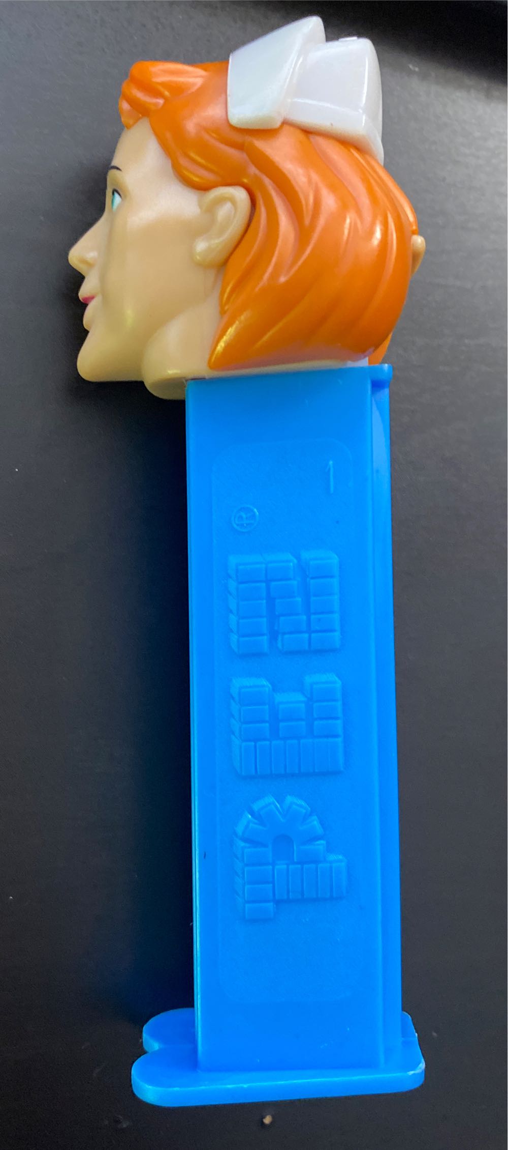 Emergency Heroes Nurse - Emergency Heroes pez collectible - Main Image 2