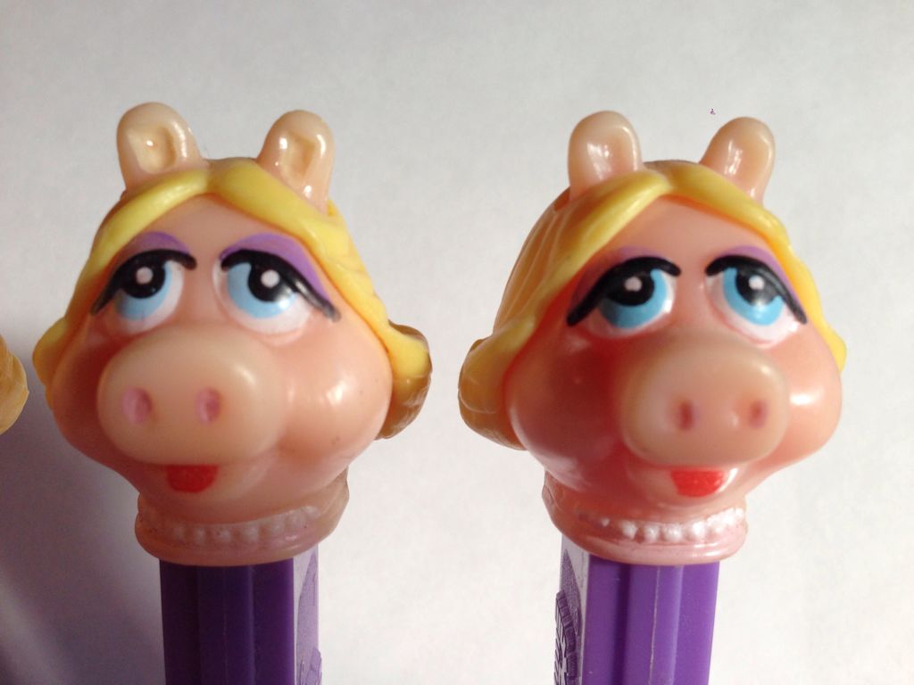 Muppets Miss Piggy - Disney - Muppets pez collectible - Main Image 2
