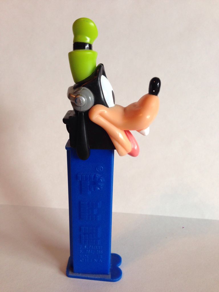 Goofy F (2) - Disney - Extreme Disney (complete) pez collectible - Main Image 2