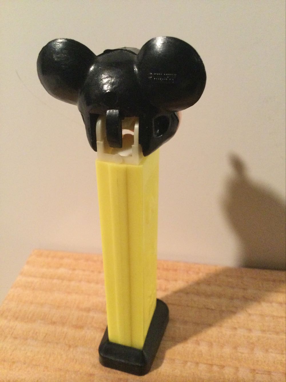 Mickey Mouse A NF Removable Nose - Mickey Mouse pez collectible - Main Image 3